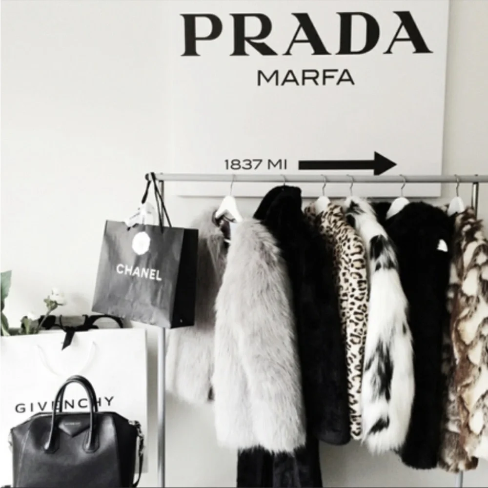 Unlisted Inventory In Posh Show’s. 💓 - Picture 1 of 1
